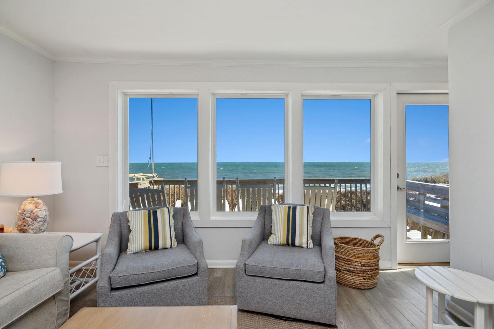 Re-Juvenated Villa Oak Island Bagian luar foto