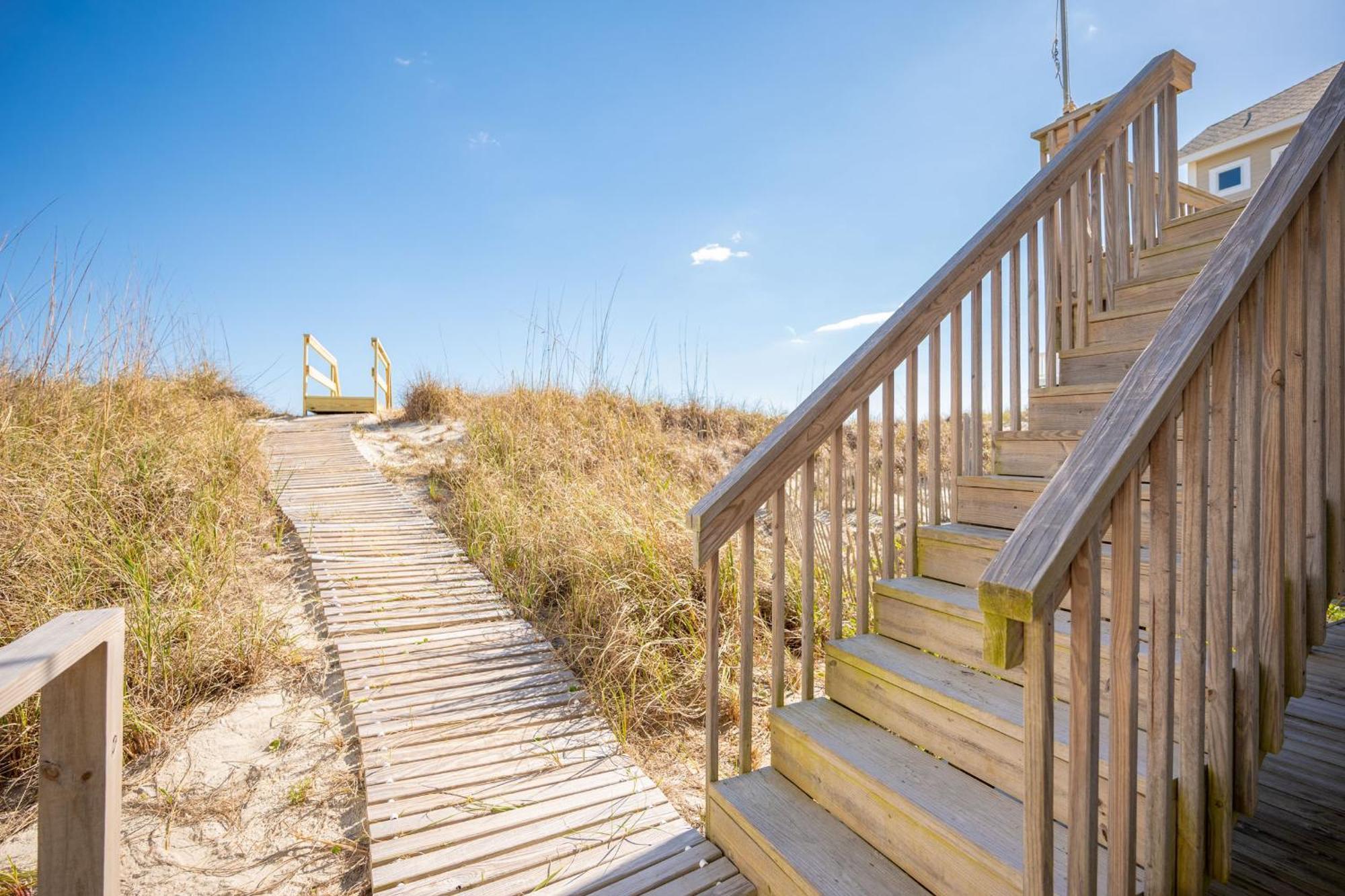 Re-Juvenated Villa Oak Island Bagian luar foto