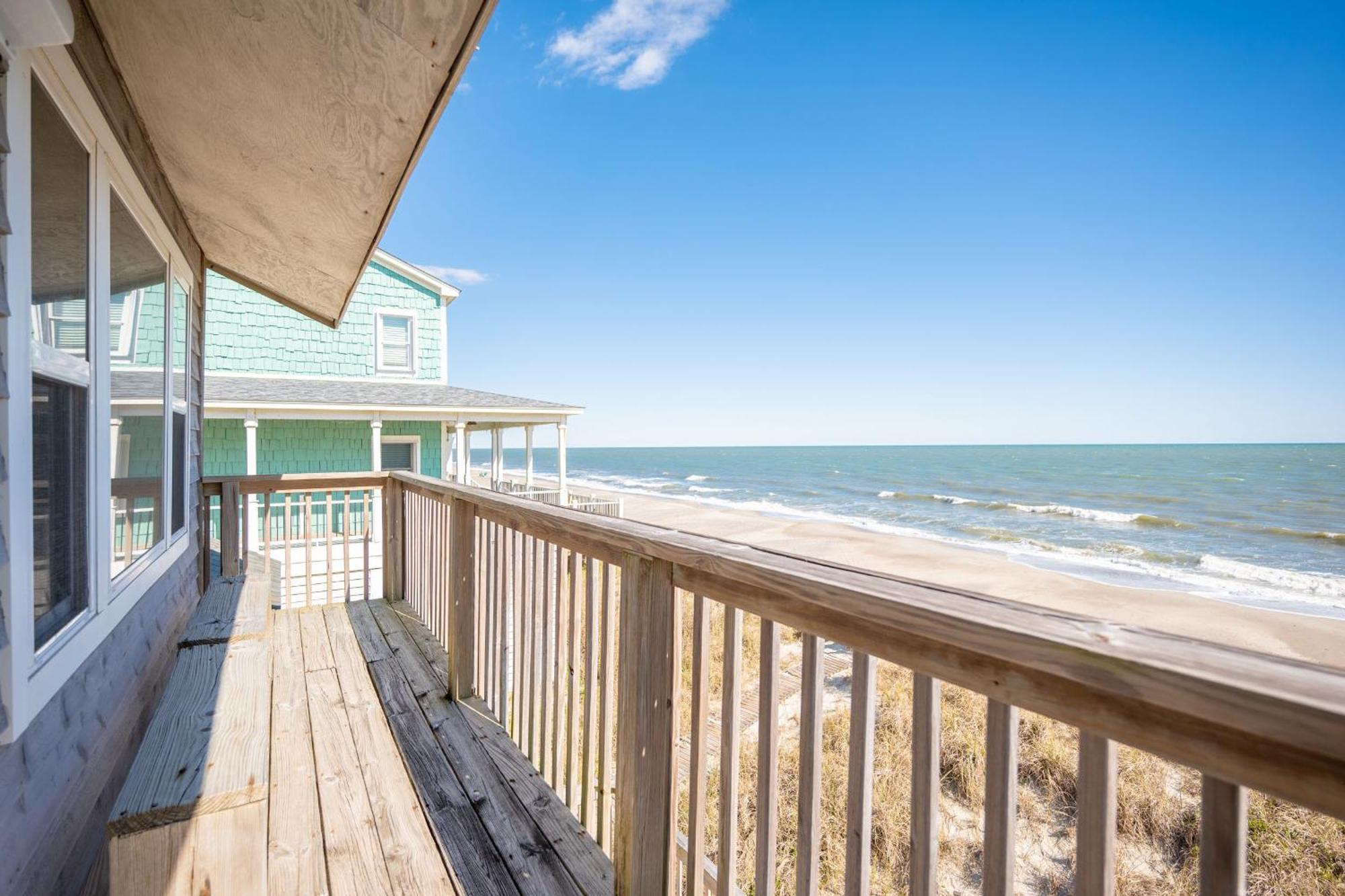Re-Juvenated Villa Oak Island Bagian luar foto